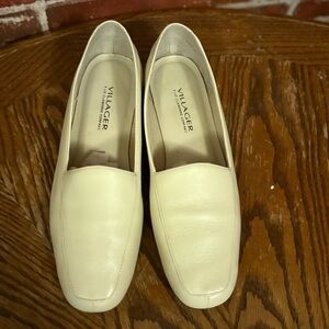 Villager Women's Classic Cream Flats